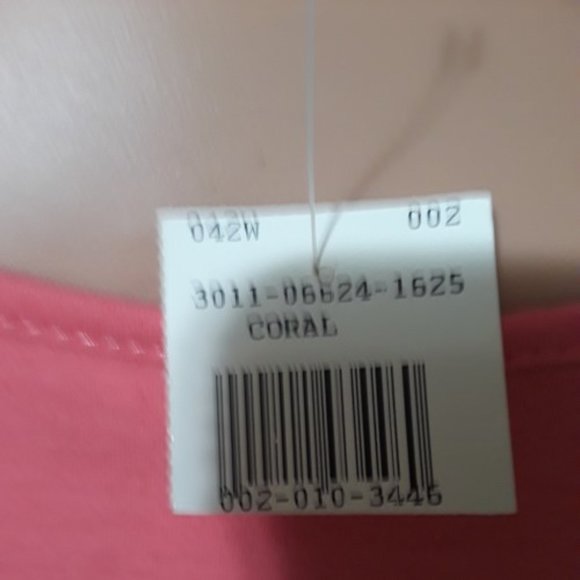 Colt Story Peach Short Sleeve Criss Cross V-Neck Top Size S NWT - Picture 3 of 3